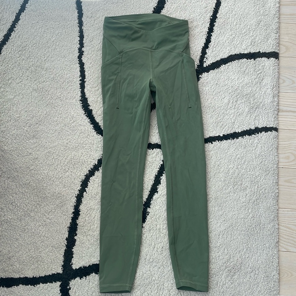 Lululemon fast and free